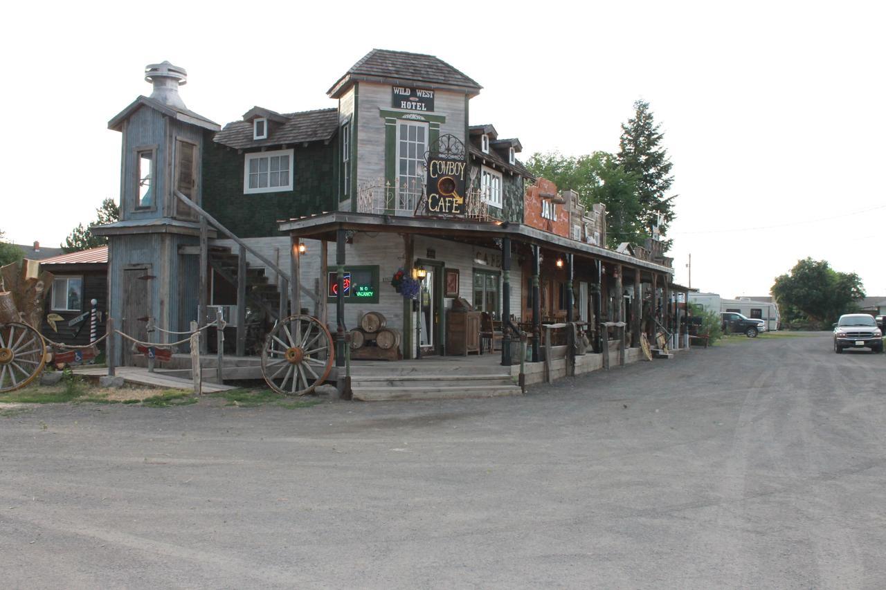 Black Bear Motel Davenport Exterior foto